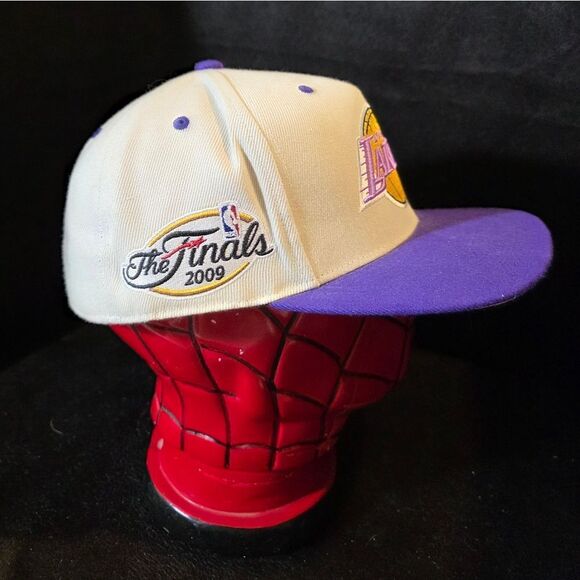 Laker Fitted 7 3/8 - Picture 3 of 5